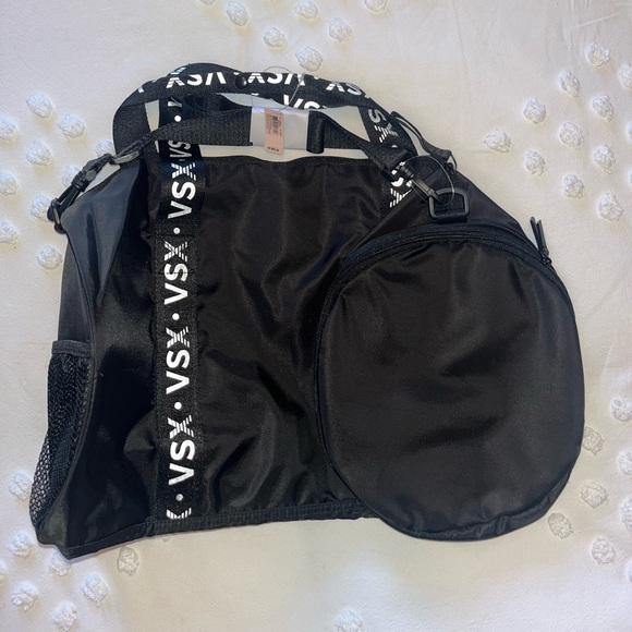 Victoria’s Secret VSX Duffle Bag BNWT - Picture 3 of 10